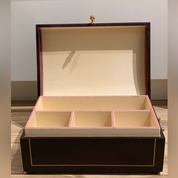 Vintage Western Germany Mahogany Treasure box - Picture 6 of 13